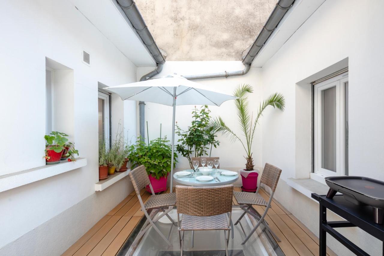 Gite Loft Cornelius Lons-le-Saunier Ngoại thất bức ảnh